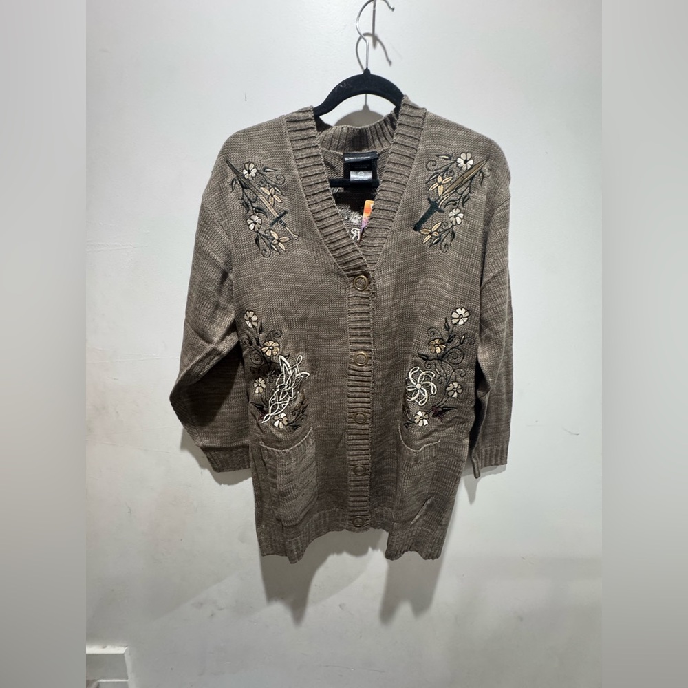 ***Last one*** The Lord Of The Rings Floral Icons Cardigan (Size Junior SM) - Picture 2 of 8